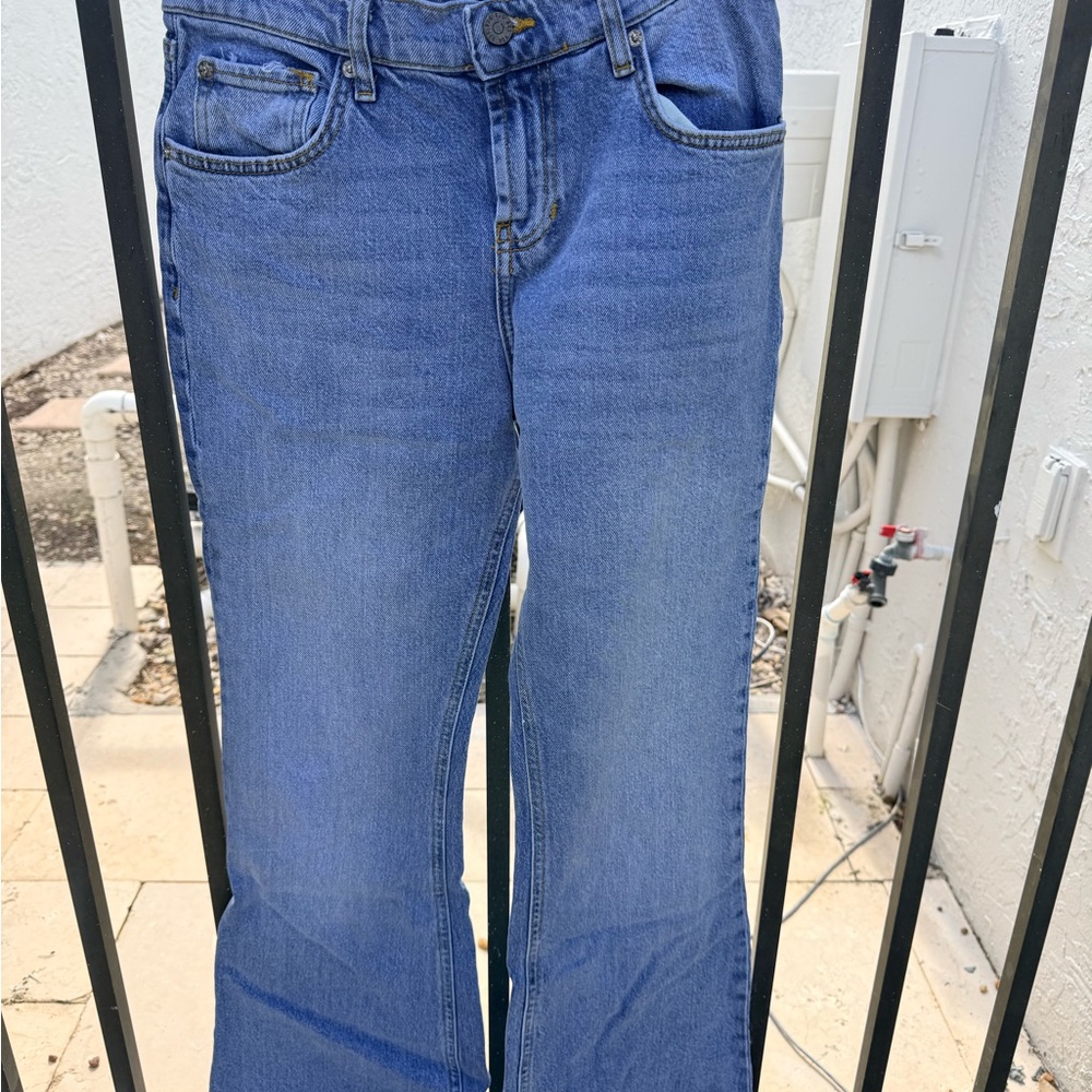 BDG Medium Blue Wide-Leg Jeans